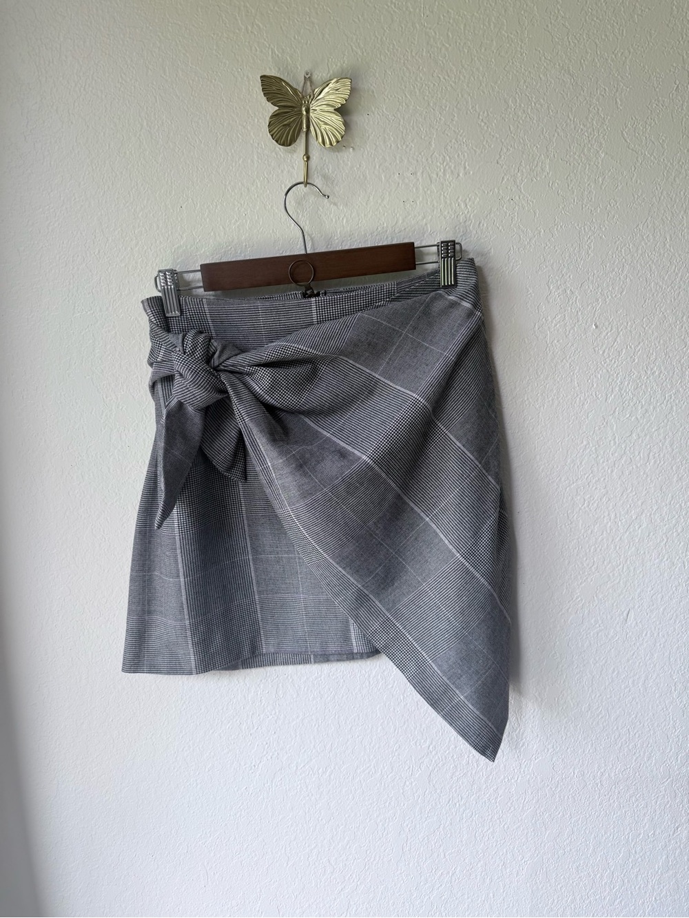 Who What Wear Gray Plaid Asymmetrical Wrap Skirt size 12